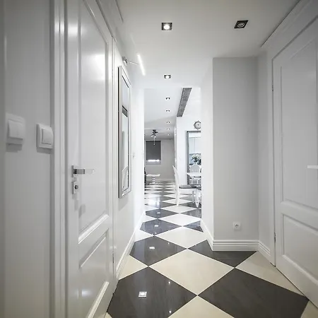 The Palazzo Ii Apartment *